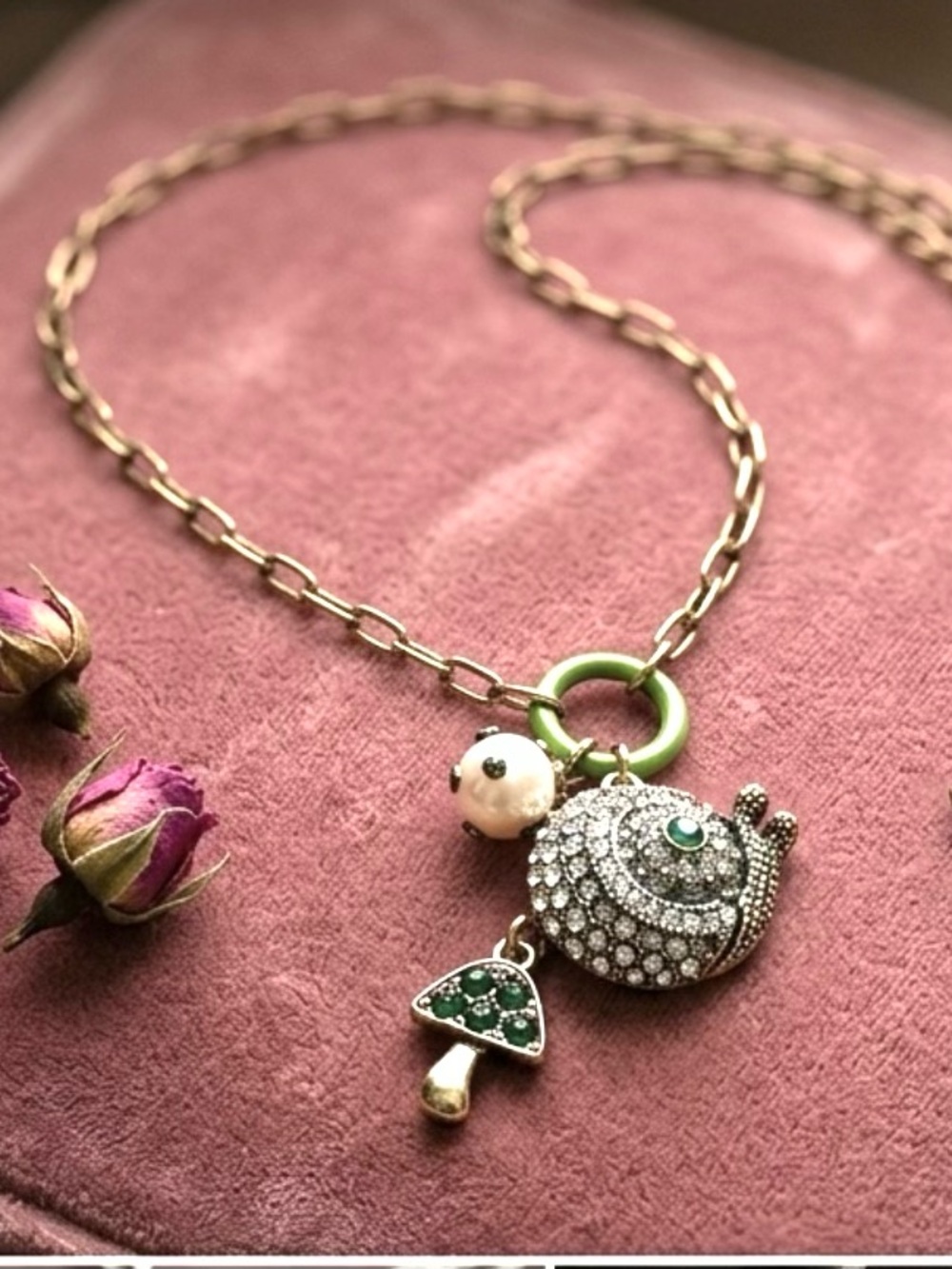 NWT Betsey Johnson 3 Charm Necklace Women's Gold Tone Statement Jewelry